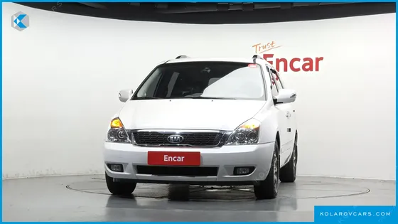 KIA CARNIVAL EASYMOVE 8-SEATER
