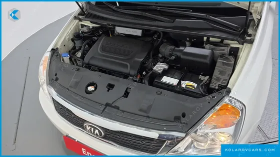 KIA CARNIVAL EASYMOVE 8-SEATER