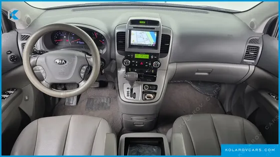 KIA CARNIVAL EASYMOVE 8-SEATER