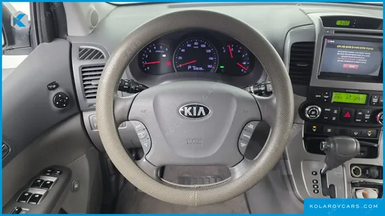 KIA CARNIVAL EASYMOVE 8-SEATER