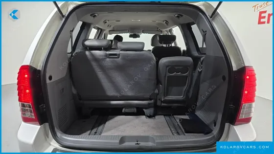 KIA CARNIVAL EASYMOVE 8-SEATER
