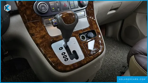 KIA CARNIVAL GRAND CARNIVAL HI LIMOUSINE GASOLINE GLX