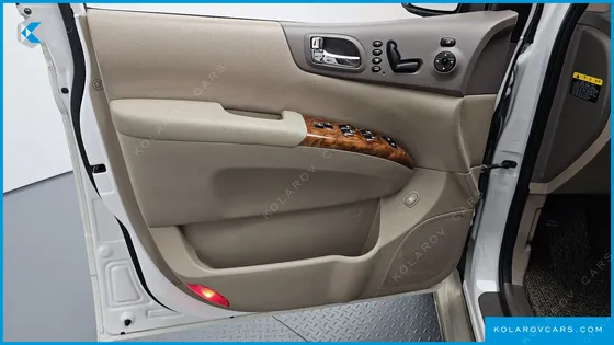 KIA CARNIVAL GRAND CARNIVAL HI LIMOUSINE GASOLINE GLX