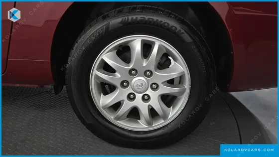 KIA CARNIVAL NEW CARNIVAL LIMOUSINE GLX
