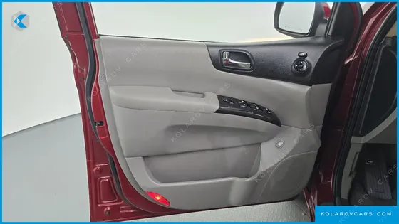 KIA CARNIVAL NEW CARNIVAL LIMOUSINE GLX
