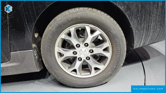 KIA CARNIVAL GRAND CARNIVAL HI LIMOUSINE GASOLINE GLX