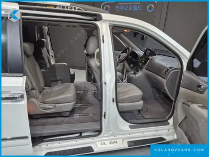 KIA CARNIVAL GRAND CARNIVAL GLX
