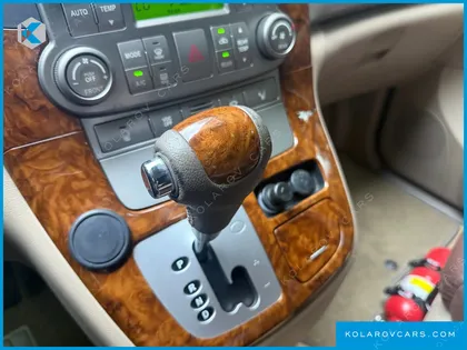 KIA CARNIVAL GRAND CARNIVAL HI LIMOUSINE GLX