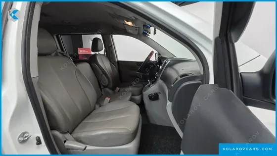 KIA CARNIVAL NEW CARNIVAL GX