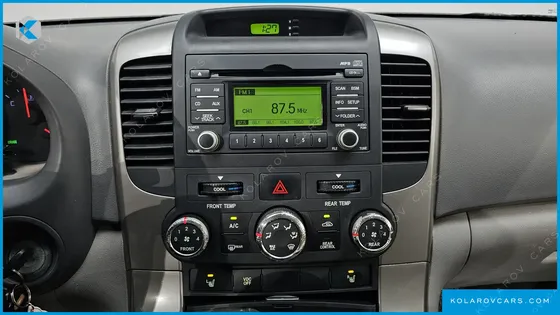 KIA CARNIVAL GRAND CARNIVAL GLX