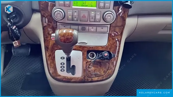 KIA CARNIVAL GRAND CARNIVAL HI LIMOUSINE GLX