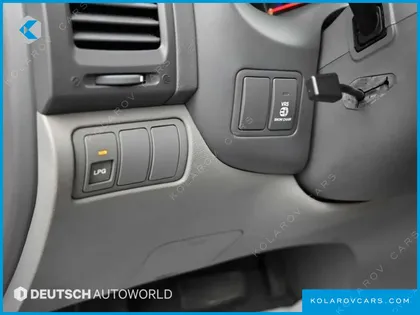 KIA CARNIVAL GRAND CARNIVAL LPI GLX