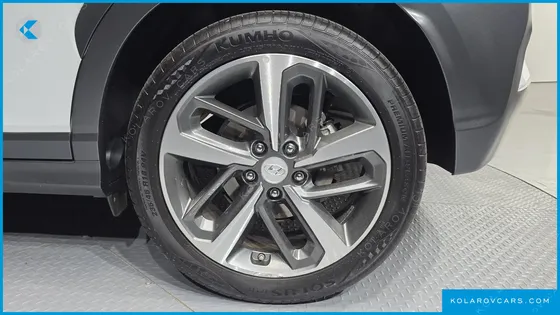 HYUNDAI KONA 1.6 TURBO 2WD
