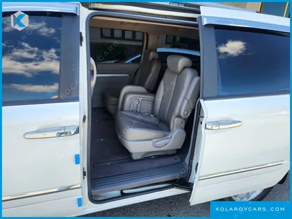 KIA CARNIVAL GRAND CARNIVAL GLX