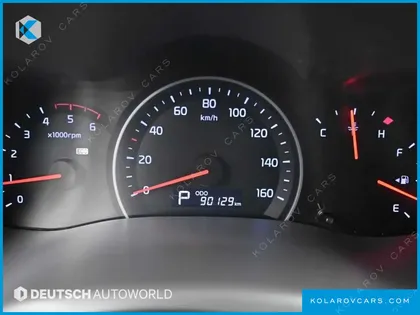 KIA CARNIVAL EASYMOVE 11-SEATER GLX STANDARD