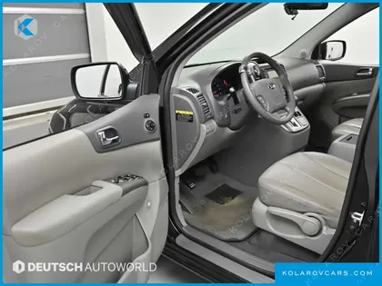 KIA CARNIVAL EASYMOVE 11-SEATER GLX STANDARD