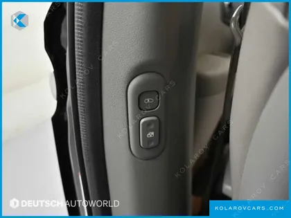 KIA CARNIVAL EASYMOVE 11-SEATER GLX STANDARD