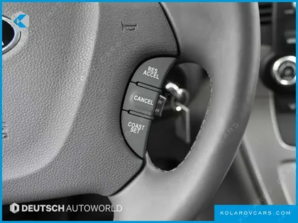 KIA CARNIVAL EASYMOVE 11-SEATER GLX STANDARD
