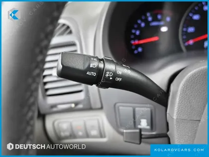 KIA CARNIVAL EASYMOVE 11-SEATER GLX STANDARD