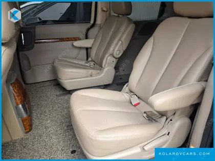 KIA CARNIVAL GRAND CARNIVAL HI LIMOUSINE GLX