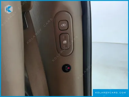 KIA CARNIVAL GRAND CARNIVAL HI LIMOUSINE GLX