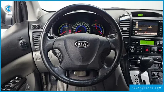 KIA CARNIVAL NEW CARNIVAL LIMOUSINE GLX