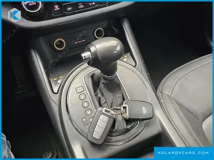 KIA SPORTAGE DIESEL 2WD TLX