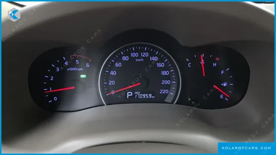 KIA CARNIVAL GRAND CARNIVAL HI LIMOUSINE GLX