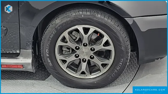 KIA CARNIVAL GRAND CARNIVAL HI LIMOUSINE GLX