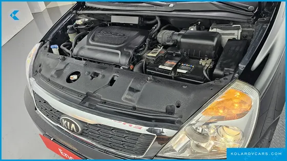 KIA CARNIVAL GRAND CARNIVAL HI LIMOUSINE GLX