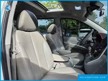 KIA CARNIVAL GRAND CARNIVAL GLX