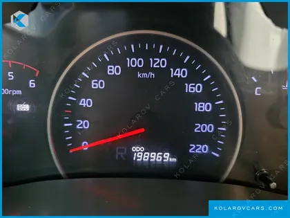 KIA CARNIVAL GRAND CARNIVAL GLX