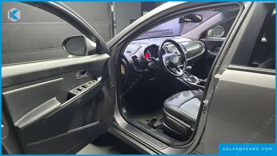 KIA SPORTAGE DIESEL 2WD TLX