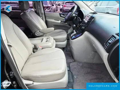 KIA CARNIVAL NEW CARNIVAL GLX