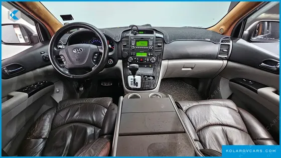 KIA CARNIVAL NEW CARNIVAL LIMOUSINE GLX
