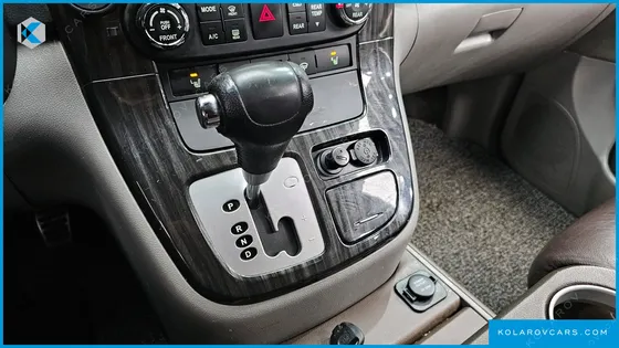 KIA CARNIVAL NEW CARNIVAL LIMOUSINE GLX