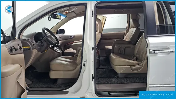 KIA CARNIVAL GRAND CARNIVAL HI LIMOUSINE GLX
