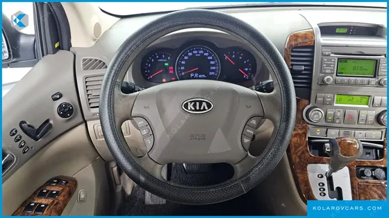 KIA CARNIVAL GRAND CARNIVAL HI LIMOUSINE GLX