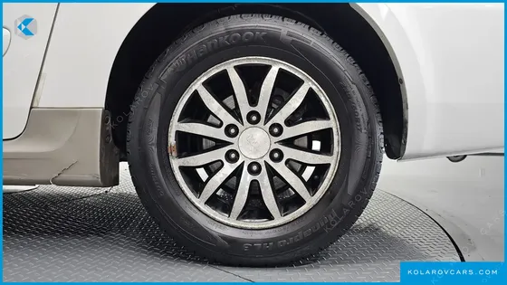 KIA CARNIVAL GRAND CARNIVAL HI LIMOUSINE GLX