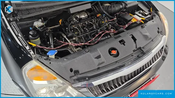 KIA CARNIVAL GRAND CARNIVAL HI LIMOUSINE GLX