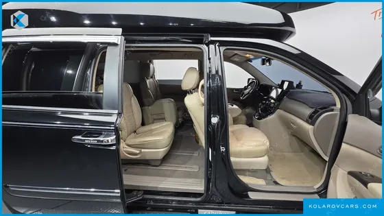 KIA CARNIVAL GRAND CARNIVAL HI LIMOUSINE GLX
