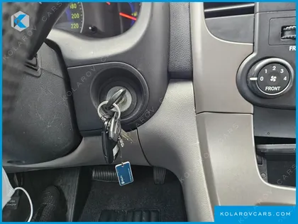 KIA CARNIVAL NEW CARNIVAL GX