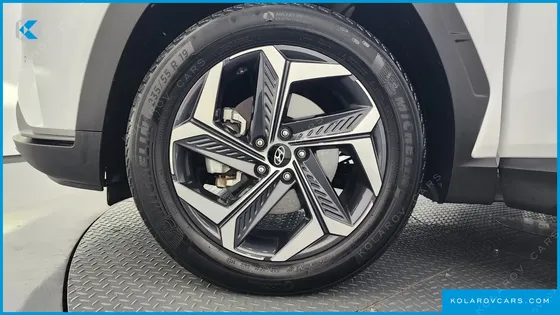 HYUNDAI TUCSON GASOLINE 1.6 TURBO 4WD