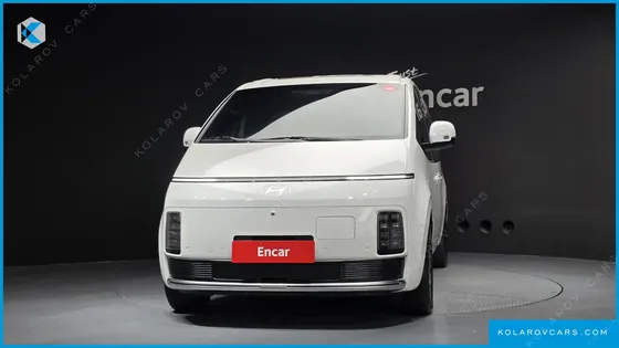 HYUNDAI STARIA EV LOUNGE 11-SEATER