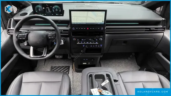 HYUNDAI STARIA EV LOUNGE 11-SEATER