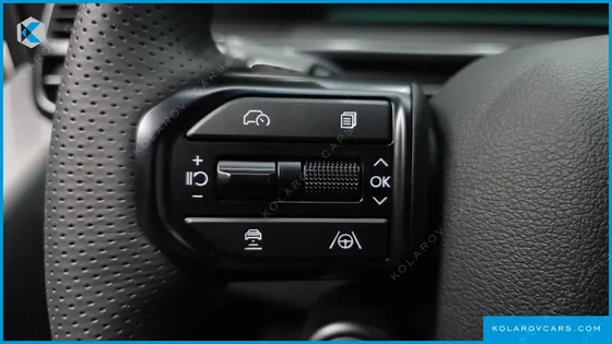 HYUNDAI STARIA EV LOUNGE 11-SEATER