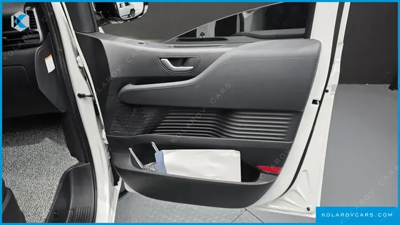HYUNDAI STARIA EV LOUNGE 11-SEATER