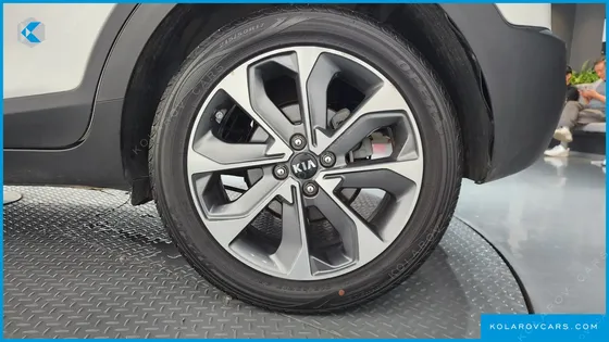 KIA STONIC DIESEL 1.6