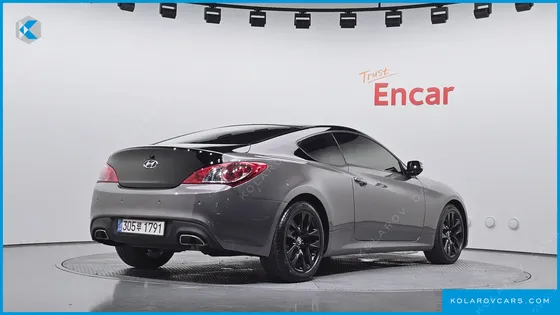HYUNDAI GENESIS 200 TURBO D