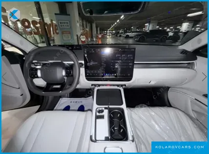 HYUNDAI GRANDEUR 2.5 GASOLINE  2WD